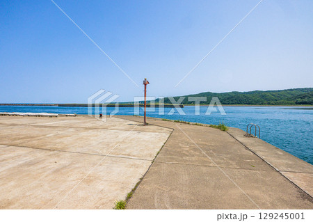 【北海道_網走市】能取岬と能取湖畔 6月 7月 能取湖河口 【北海道_網走市】能取岬と能取湖畔 6月 7月 能取湖河口 129245001