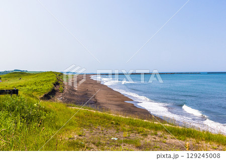 【北海道_網走市】能取岬と能取湖畔 6月 7月 能取湖河口 【北海道_網走市】能取岬と能取湖畔 6月 7月 能取湖河口 129245008