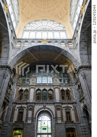 Entrance hall of Antwerpen-Centraal railway station the main railway station in Antwerp, Belgium Entrance hall of Antwerpen-Centraal railway station the main railway station in Antwerp, Belgium 129245044