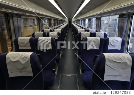 西武10000系 レッドアロー 車内座席 西武10000系 レッドアロー 車内座席 129247088