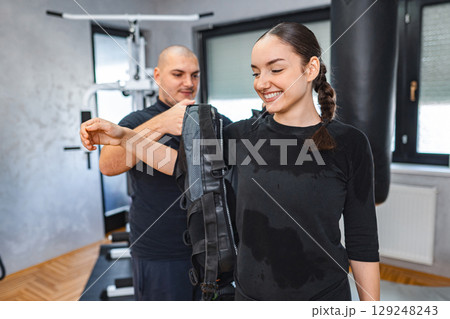 Gym training with electrical muscle stimulation 129248243