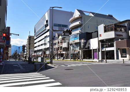 松本市 伊勢町交差点付近の街並み 松本市 伊勢町交差点付近の街並み 129248953