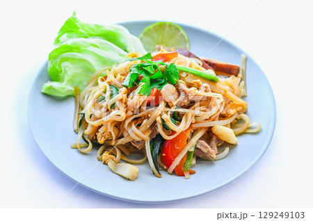 タイ料理　パッタイ 129249103