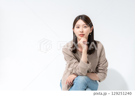 女性 ポートレート 女性 ポートレート 129251240