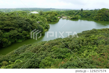 石垣ダムの風景　沖縄　石垣島 129257574
