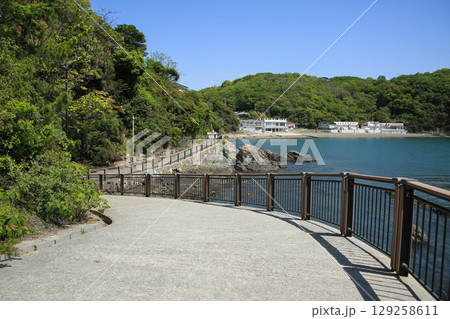 兵庫県赤穂市　赤穂御崎遊歩道からの風景 129258611