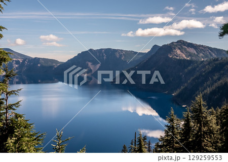 Lake view of the lake in the mountains Lake view of the lake in the mountains 129259553