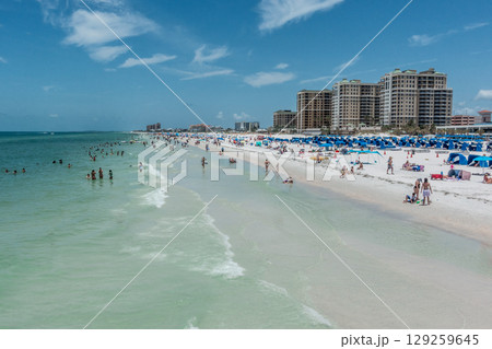 beach scenes near pier 60 clearwater florida 129259645