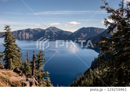 Lake view of the lake in the mountains Lake view of the lake in the mountains 129259961