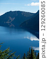 Lake view of the lake in the mountains 129260085