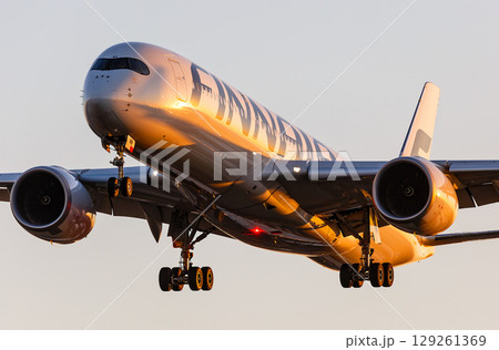 フィンランド航空A350 OH-LEN離陸上昇 フィンランド航空A350 OH-LEN離陸上昇 129261369