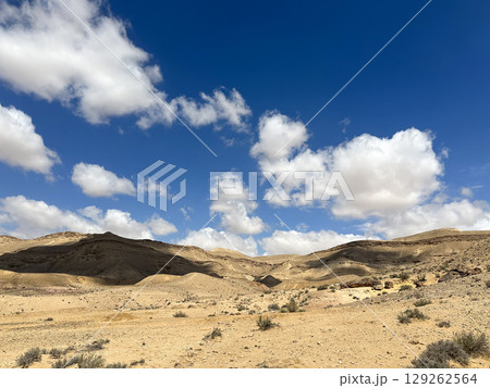 Inside Makhtesh Gadol Inside Makhtesh Gadol 129262564