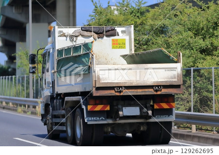ダンプトラック イメージ ダンプトラック イメージ 129262695