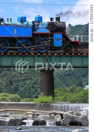夏空の大井川鉄道をのんびりと走るきかんしゃトーマス号(C11-227号機)_2025/7/20撮影 夏空の大井川鉄道をのんびりと走るきかんしゃトーマス号(C11-227号機)_2025/7/20撮影 129263043