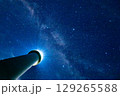 灯台と天の川 129265588