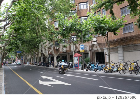 上海の都市風景 129267690