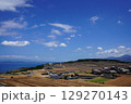 青い空と田園風景 129270143
