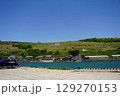 棚田が見える海岸 129270153