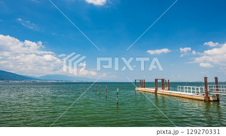 夏の琵琶湖風景 滋賀県大津市 夏の琵琶湖風景 滋賀県大津市 129270331