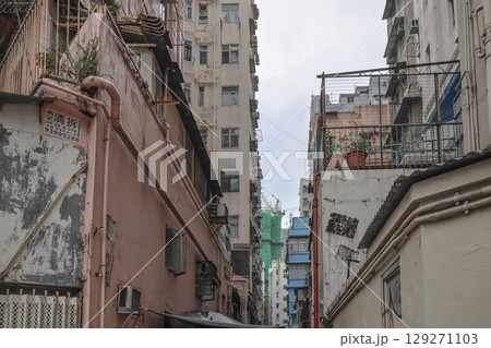 Aug 3 2025 Tai Kok Tsui Residential Streetscape: Old Meets New Aug 3 2025 Tai Kok Tsui Residential Streetscape: Old Meets New 129271103