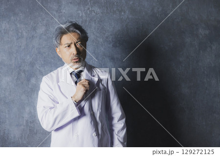 グレイヘアの医師 グレイヘアの医師 129272125