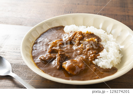 レトルトカレー ビーフカレーライス レトルトカレー ビーフカレーライス 129274201