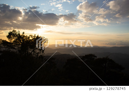 beautiful landscape of rocky mountains and cloudy sky 129278745