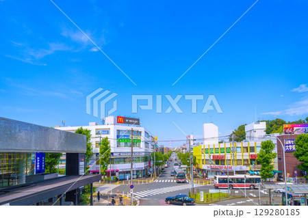 日本の横浜都市景観 あざみ野駅前などを望む 日本の横浜都市景観 あざみ野駅前などを望む 129280185