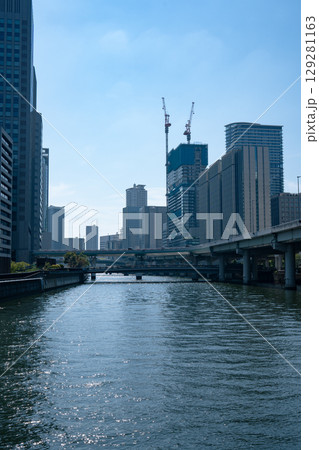 大阪の街並み 129281163