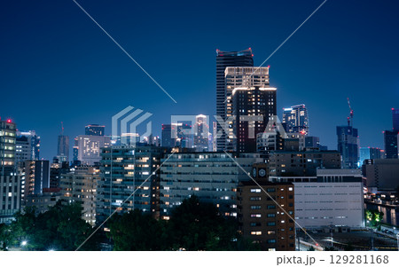 大阪の街並み　夜景 129281168