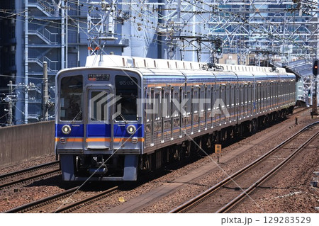 【南海】9000系 空港急行（南海本線：新今宮〜天下茶屋） 129283529