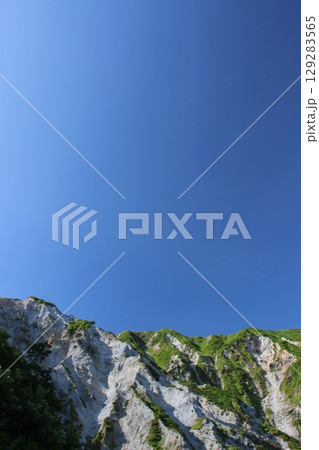 大山！鳥取県『日本100名山』伯耆大山稜線 登山道・登山初心者 129283565