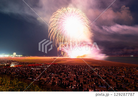 《新潟県》ぎおん柏崎まつり海の大花火大会 《新潟県》ぎおん柏崎まつり海の大花火大会 129287787