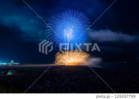 《新潟県》ぎおん柏崎まつり海の大花火大会 《新潟県》ぎおん柏崎まつり海の大花火大会 129287799