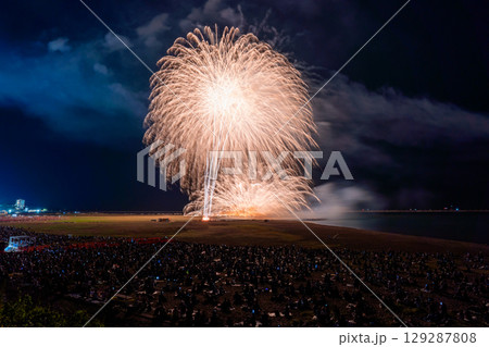 《新潟県》ぎおん柏崎まつり海の大花火大会 129287808