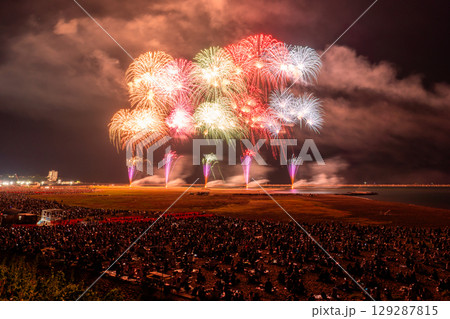 《新潟県》ぎおん柏崎まつり海の大花火大会 129287815