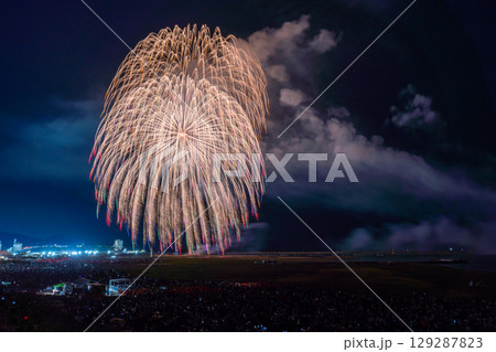 《新潟県》ぎおん柏崎まつり海の大花火大会 《新潟県》ぎおん柏崎まつり海の大花火大会 129287823