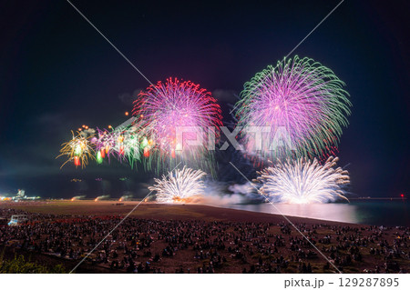 《新潟県》ぎおん柏崎まつり海の大花火大会 《新潟県》ぎおん柏崎まつり海の大花火大会 129287895