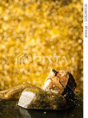 stone podium with water 129290516