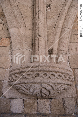 Greek elements of architectural decorations of buildings, columns, pommel and patterns Greek elements of architectural decorations of buildings, columns, pommel and patterns 129290746