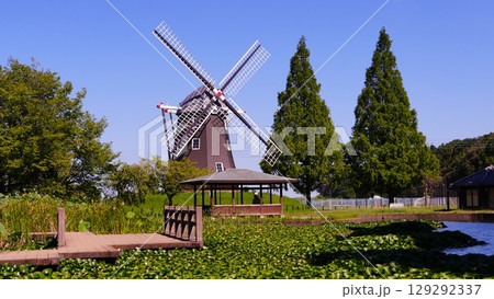 風車のある風景はあけぼの山農業公園 風車のある風景はあけぼの山農業公園 129292337