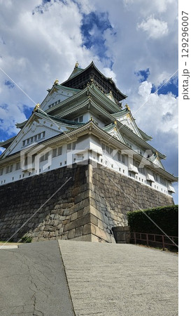 This is Osaka castle This is Osaka castle 129296007