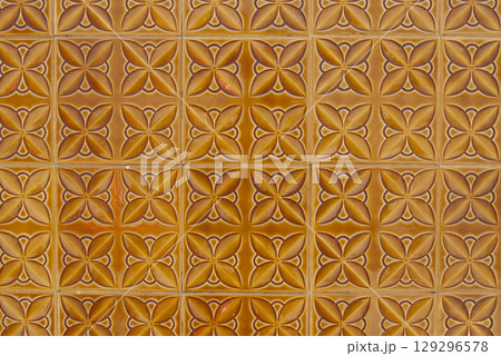 Portuguese glazed tiles 111 Portuguese glazed tiles 111 129296578