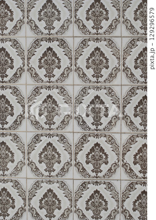 Portuguese glazed tiles 112 Portuguese glazed tiles 112 129296579