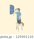 虫眼鏡で絵画鑑賞する少年 129301110