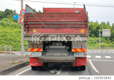 ダンプトラック イメージ ダンプトラック イメージ 129301643