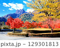 妙義山の紅葉 129301813