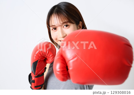 女性ボクサーのイメージ 129308016
