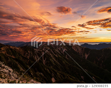 野口五郎岳モルゲンロート 129308155