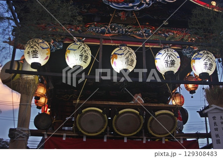 上新田の屋台は重厚な落ち着きあり「世良田祇園まつり(2025.7.26)」 八坂神社 祭礼 上新田の屋台は重厚な落ち着きあり「世良田祇園まつり(2025.7.26)」 八坂神社 祭礼 129308483